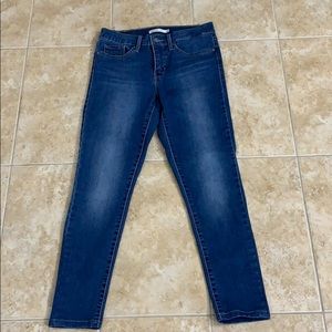 Levi’s 311 Shaping Skinny Size 27